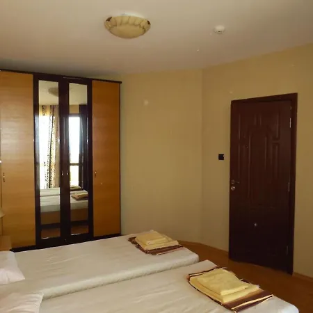 Aparthotel Maisonettes In Royal Bay And Spa Sveti Vlas