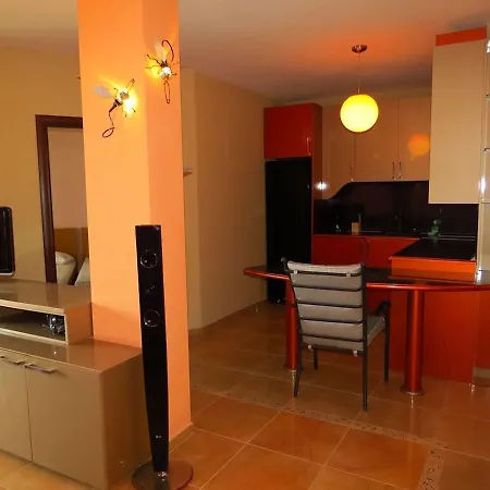 Maisonettes In Royal Bay And Spa Apartahotel Sveti Vlas