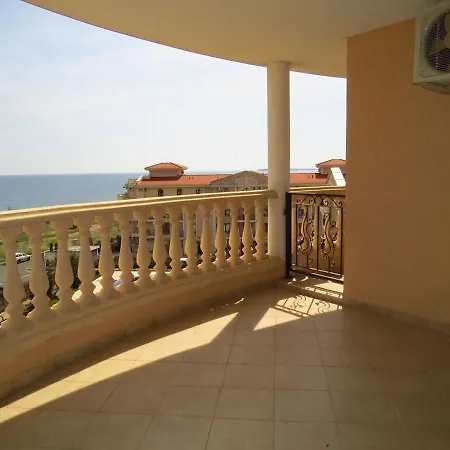 Maisonettes In Royal Bay And Spa 4* 圣弗拉斯